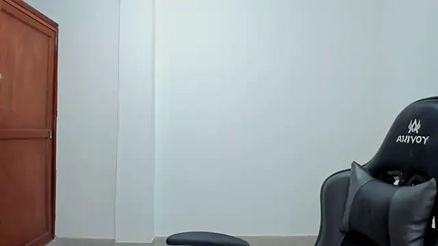 Snapshot of avellanatammy chatting on 11-12-25, 09:58 avellanatammy online show from 11-12-25, 09:58