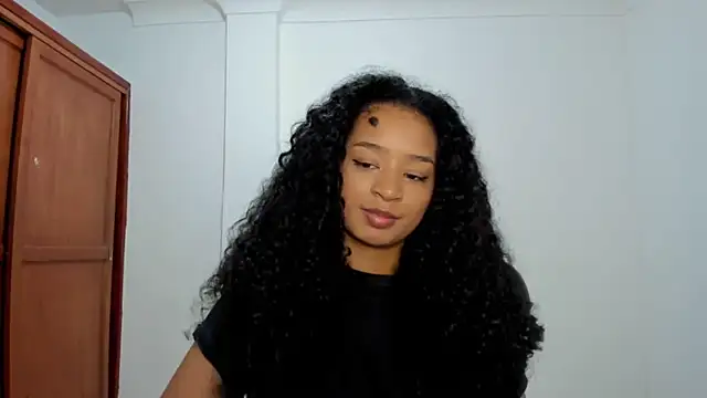 Snapshot of avellanatammy chatting on 11-19-25, 03:06 avellanatammy online show from 11-19-25, 03:06