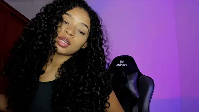 Snapshot of avellanatammy chatting on 11-25-25, 11:49 avellanatammy online show from 11-25-25, 11:49