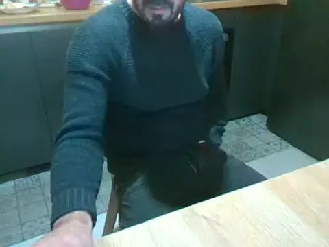 Snapshot of giorgakaci69 chatting on 12-16-24, 08:16 giorgakaci69 online show from 12-16-24, 08:16