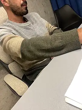 Snapshot of giorgakaci69 chatting on 10-14-25, 05:25 giorgakaci69 online show from 10-14-25, 05:25