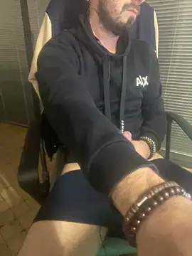 giorgakaci69 online show from 01-12-26, 04:12