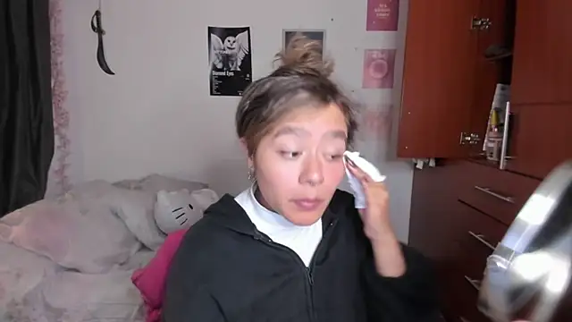 StephaniFox online show from 02-17-26, 05:37