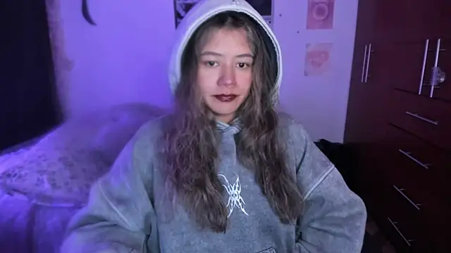 StephaniFox online show from 03-22-26, 12:36