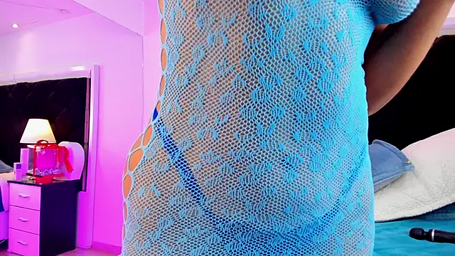 Snapshot of Holly_Brensonexx_ chatting on 03-14-25, 09:00 Holly Brensonexx online show from 03-14-25, 09:00