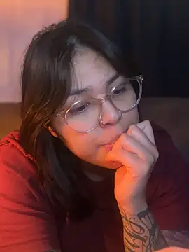 Snapshot of miacanela_xo chatting on 11-17-25, 04:29 miacanela xo online show from 11-17-25, 04:29