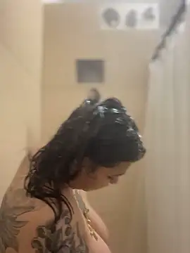 Snapshot of miacanela_xo chatting on 12-14-25, 03:34 miacanela xo online show from 12-14-25, 03:34