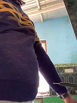 Snapshot of SweetFatBoy chatting on 01-25-25, 03:19 SweetFatBoy online show from 01-25-25, 03:19