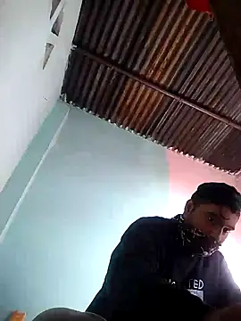 Snapshot of SweetFatBoy chatting on 02-02-25, 02:48 SweetFatBoy online show from 02-02-25, 02:48