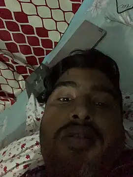 Snapshot of SweetFatBoy chatting on 02-19-25, 01:17 SweetFatBoy online show from 02-19-25, 01:17