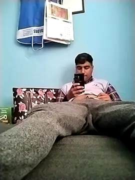 Snapshot of SweetFatBoy chatting on 04-15-26, 07:37 SweetFatBoy online show from 04-15-26, 07:37