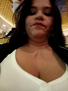 Snapshot of Julieta-tits chatting on 12-12-24, 12:05 Julieta-tits online show from 12-12-24, 12:05