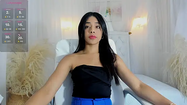 Snapshot of aaryy_ chatting on 01-21-25, 06:23 aaryy online show from 01-21-25, 06:23