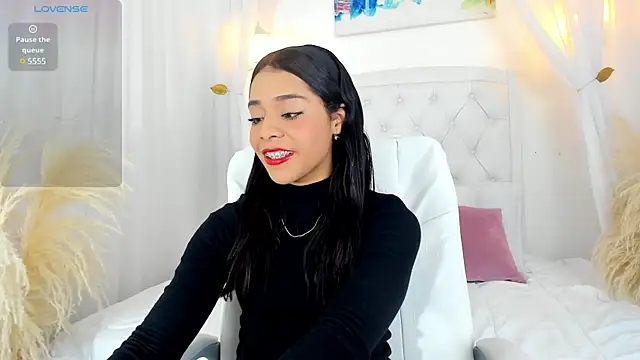 Snapshot of aaryy_ chatting on 02-17-25, 11:55 aaryy online show from 02-17-25, 11:55