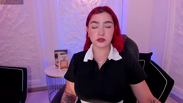 ViolettCastel online show from 10-08-25, 06:38