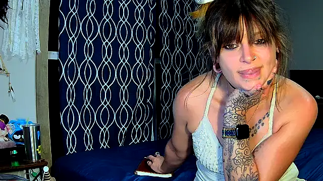 Snapshot of ZeelaXoXo chatting on 09-17-25, 04:36 ZeelaXoXo online show from 09-17-25, 04:36