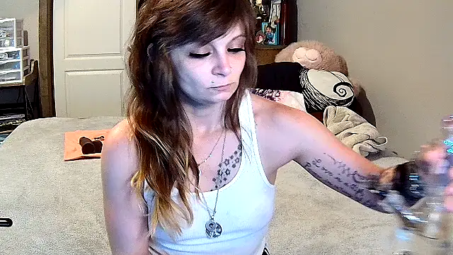 Snapshot of ZeelaXoXo chatting on 02-24-26, 04:43 ZeelaXoXo online show from 02-24-26, 04:43