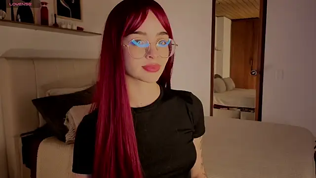 Roxxy mora online show from 10-20-25, 10:10