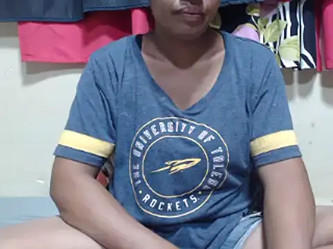 Snapshot of Linda_sexy chatting on 02-15-25, 03:06 Linda sexy online show from 02-15-25, 03:06