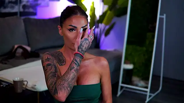 RaquelleVon online show from 02-09-26, 10:52