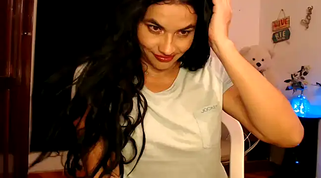 Snapshot of Katalleyaa chatting on 12-10-24, 12:28 Katalleyaa online show from 12-10-24, 12:28