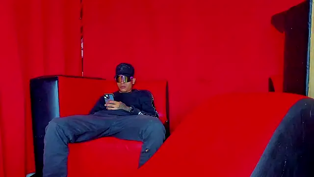 Extreme Team8 online show from 11-16-25, 11:21