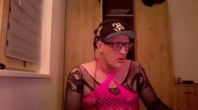 Bigthroaterboy online show from 02-08-25, 08:10