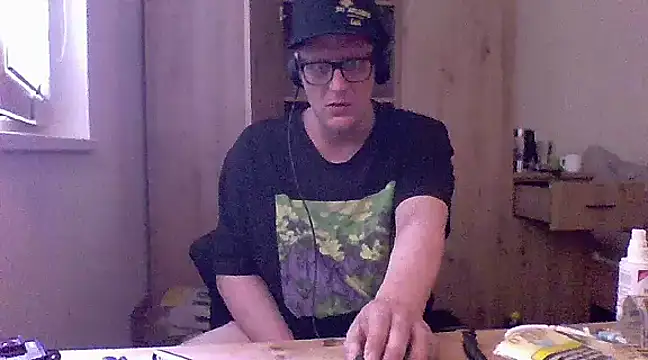 Bigthroaterboy online show from 03-01-25, 12:12