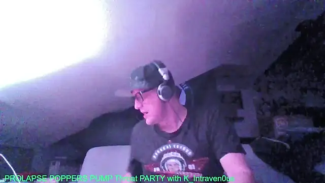 Bigthroaterboy online show from 10-30-25, 09:37