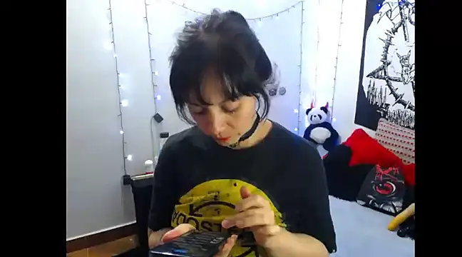 lili peach online show from 01-26-25, 12:37