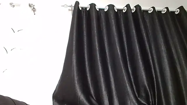 Miss hot candy online show from 06-12-26, 12:42