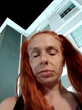 Snapshot of vvictoria_xxx chatting on 10-11-25, 12:32 vvictoria xxx online show from 10-11-25, 12:32