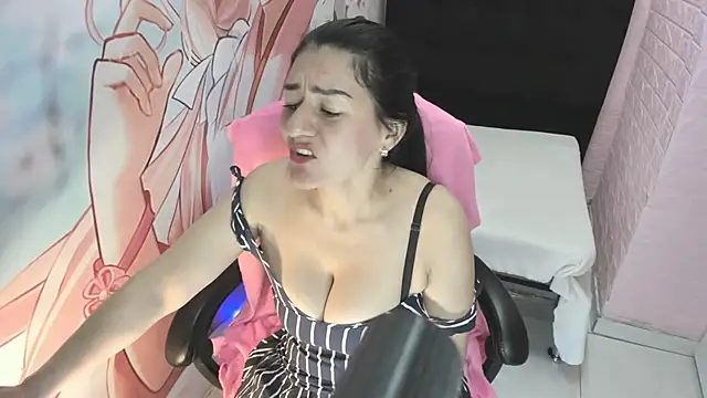 AllysonMilf69 online show from 07-08-26, 02:10