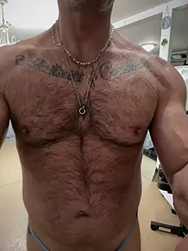 Snapshot of DaddySnowXX chatting on 04-01-26, 08:15 DaddySnowXX online show from 04-01-26, 08:15