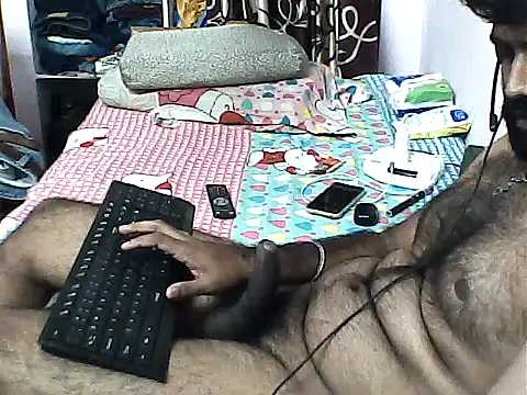 Snapshot of sanik_2428 chatting on 10-17-25, 06:21 sanik 2428 online show from 10-17-25, 06:21