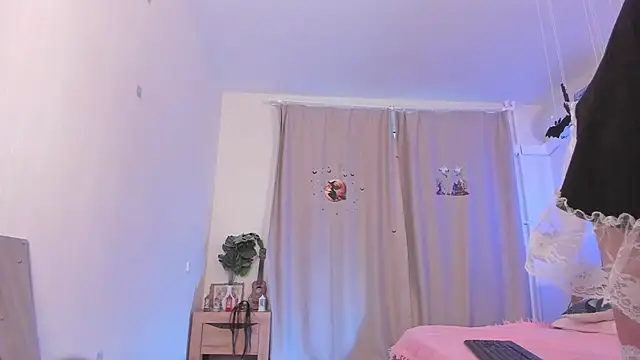 kate doroty online show from 10-25-25, 01:07