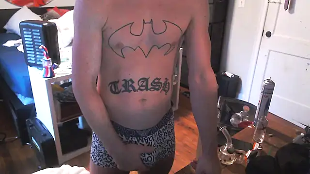 Snapshot of trash4cash chatting on 01-27-25, 04:22 trash4cash online show from 01-27-25, 04:22