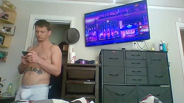 Snapshot of trash4cash chatting on 02-16-25, 07:05 trash4cash online show from 02-16-25, 07:05