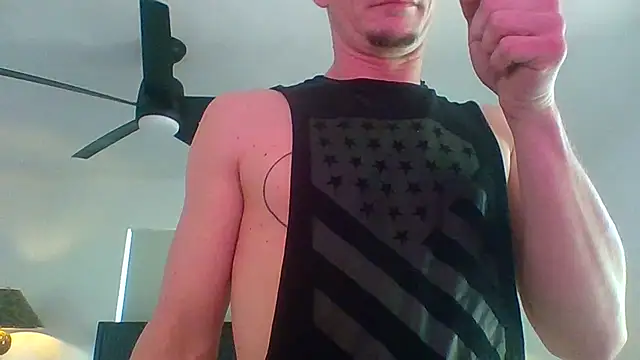 Snapshot of trash4cash chatting on 02-27-25, 04:32 trash4cash online show from 02-27-25, 04:32