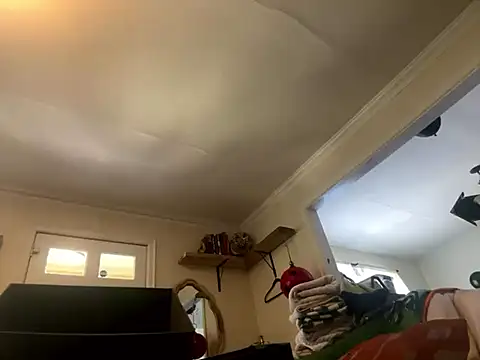 Snapshot of trash4cash chatting on 03-07-25, 05:38 trash4cash online show from 03-07-25, 05:38