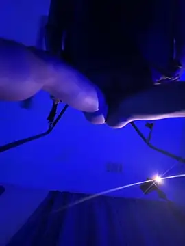 Snapshot of trash4cash chatting on 10-19-25, 05:52 trash4cash online show from 10-19-25, 05:52