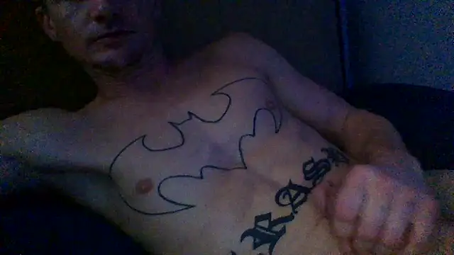 Snapshot of trash4cash chatting on 10-29-25, 02:30 trash4cash online show from 10-29-25, 02:30