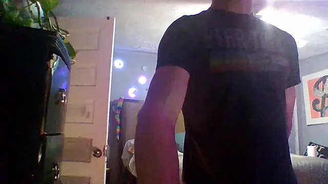 Snapshot of trash4cash chatting on 11-24-25, 03:06 trash4cash online show from 11-24-25, 03:06