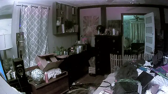 Snapshot of trash4cash chatting on 03-13-26, 04:19 trash4cash online show from 03-13-26, 04:19