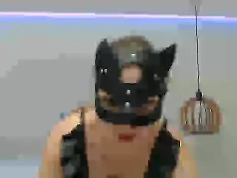 Snapshot of AlyssaNeon chatting on 11-14-25, 07:01 AlyssaNeon online show from 11-14-25, 07:01