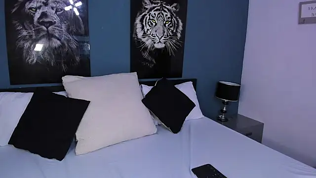 Liana Bernocchi online show from 03-13-25, 08:22