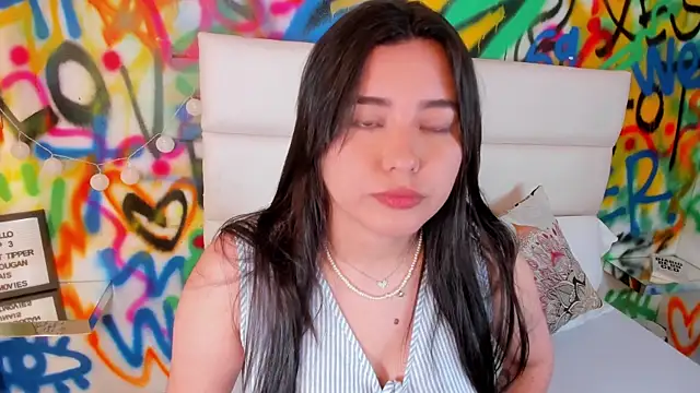 Liana Bernocchi online show from 11-21-25, 08:29