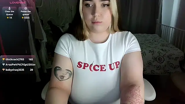 Snapshot of Roxy_Sakura chatting on 02-23-25, 05:50 Roxy Sakura online show from 02-23-25, 05:50