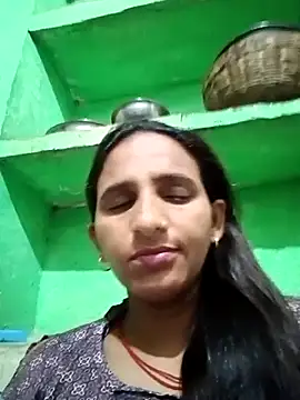 Snapshot of Baby__Shreya chatting on 05-08-26, 11:32 Baby Shreya online show from 05-08-26, 11:32