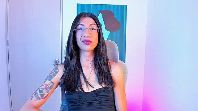 sofiaa grey  online show from 04-24-26, 12:40